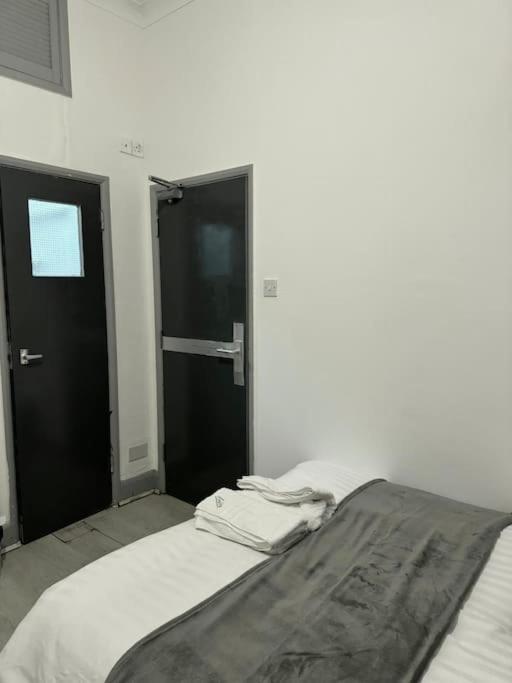 1 Bedroom Studio Next To King'S Cross St Pancreas Station Лондон Екстер'єр фото